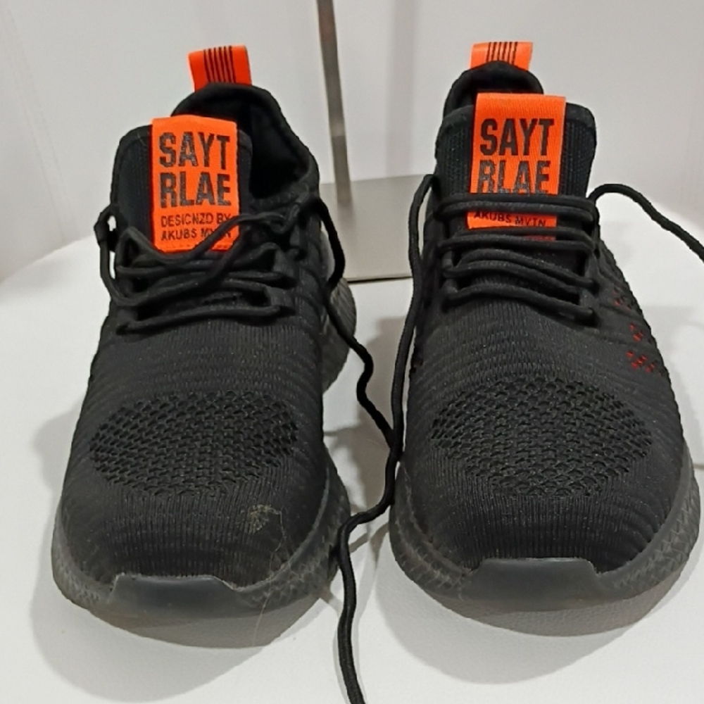 SAYT RLAE Mens Black and Orange Athletic Work Shoes With Carbon Fiber Toe NWOT